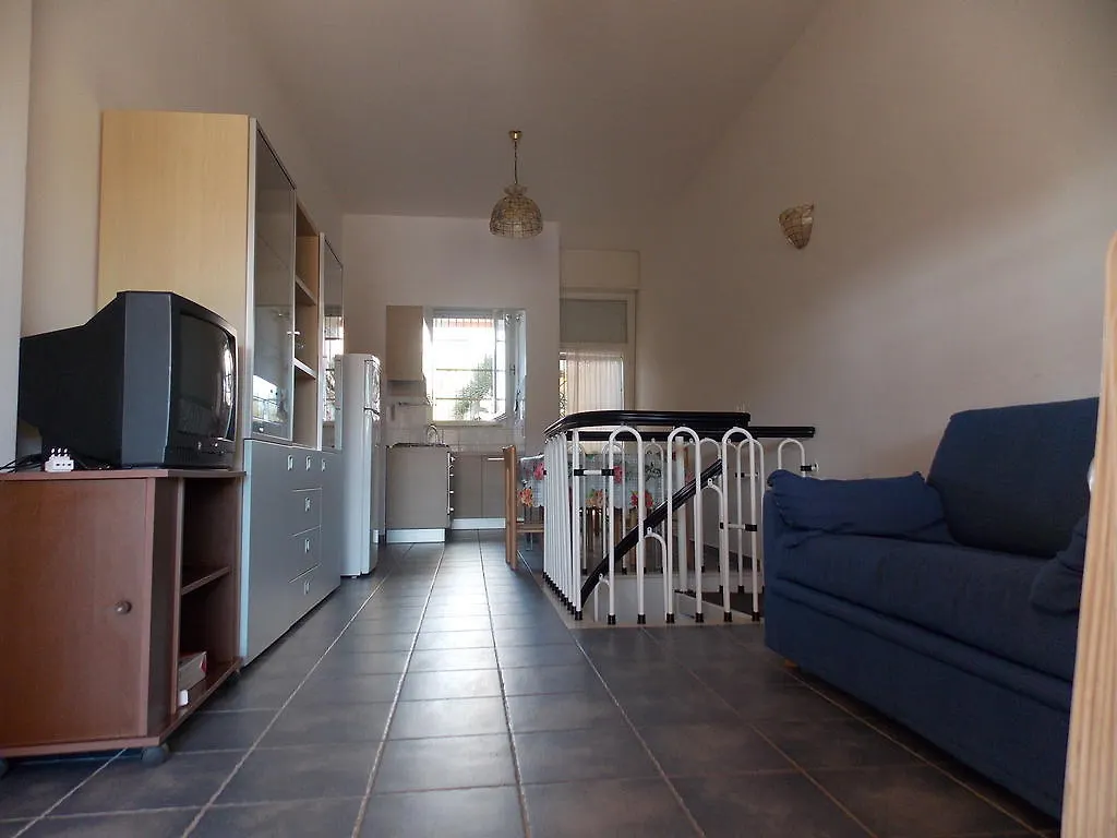 Casa Vacanze Rafel contacts